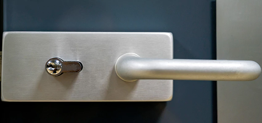 Change Patio Door Locks in Antioch, California